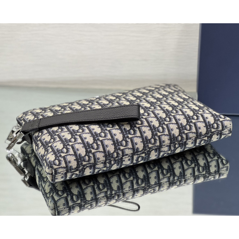 Dior Pouch  - PerfectKickZ