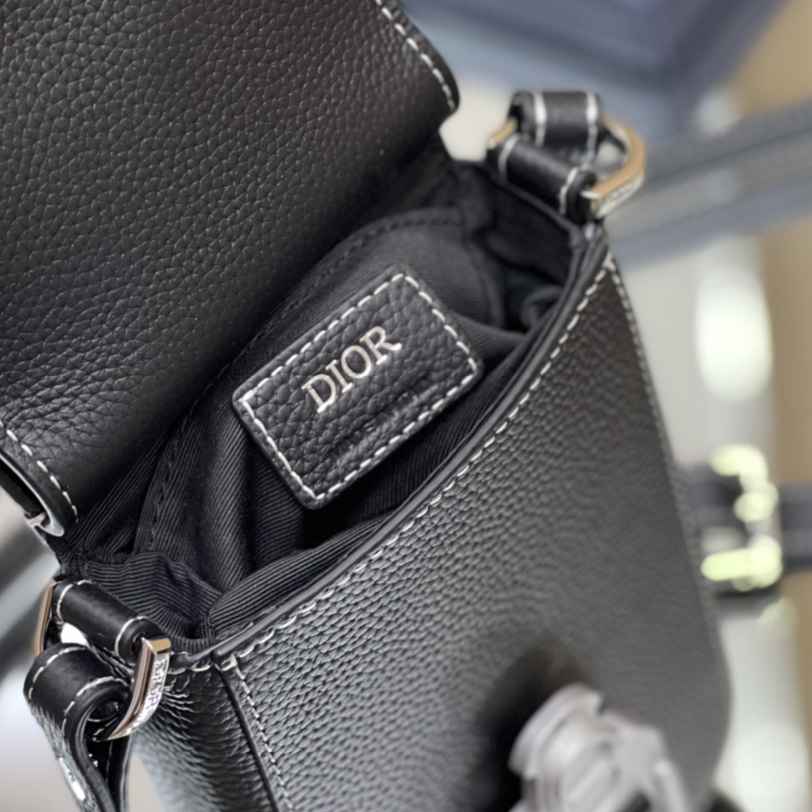 Dior Saddle Vertical Pouch With Strap  - 