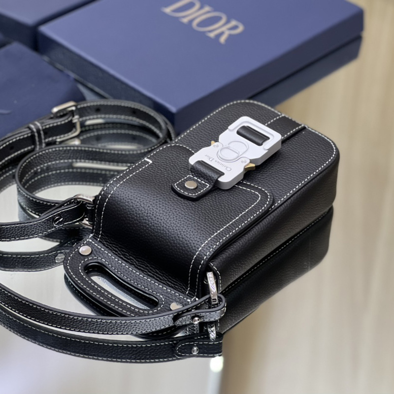 Dior Saddle Vertical Pouch With Strap  - 