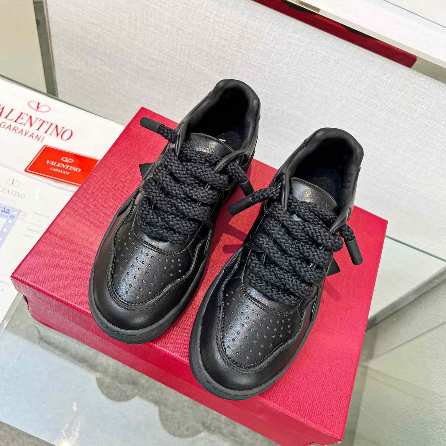 Valenti One Stud XL Nappa Leather Low-Top Sneaker - PerfectKickZ