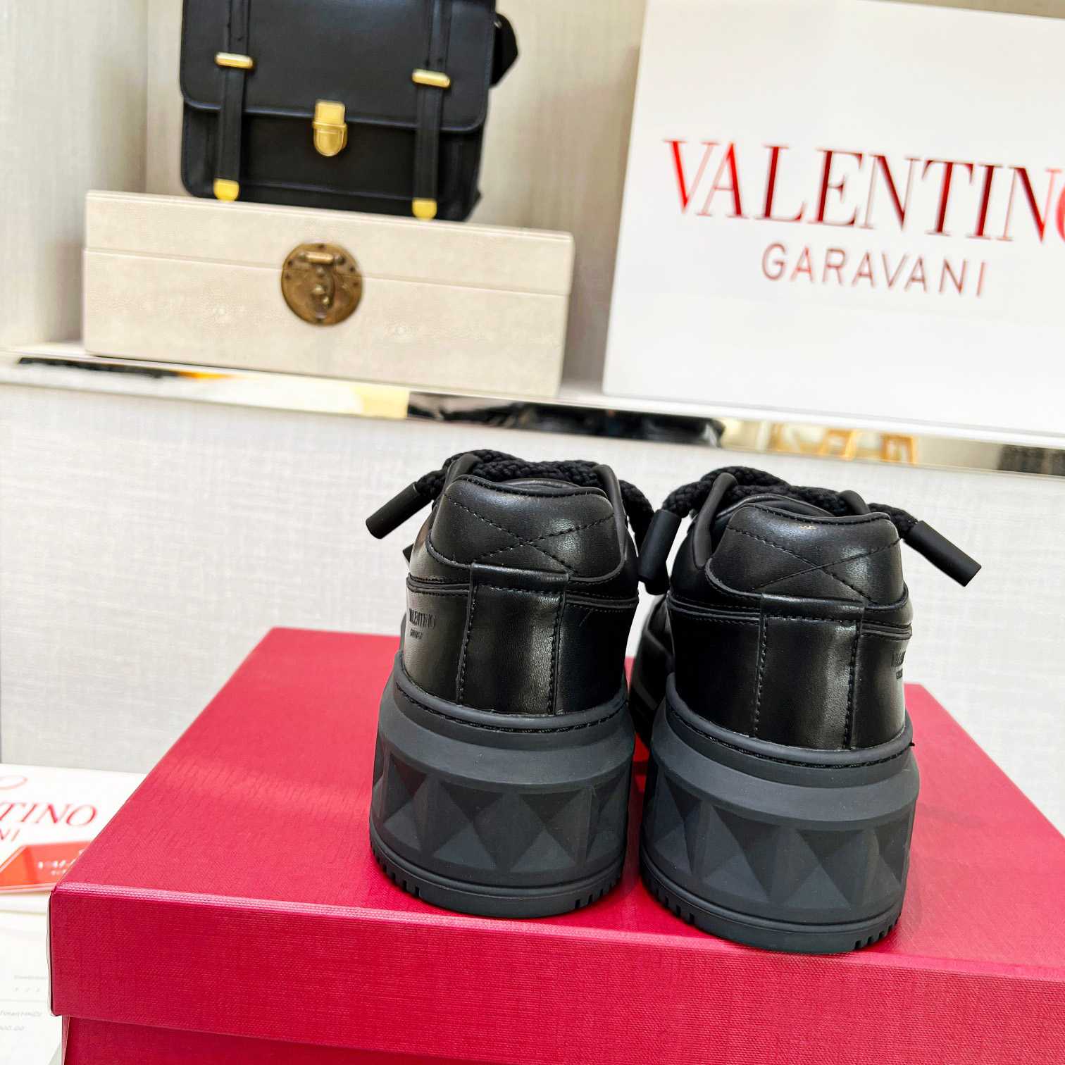 Valenti One Stud XL Nappa Leather Low-Top Sneaker - PerfectKickZ