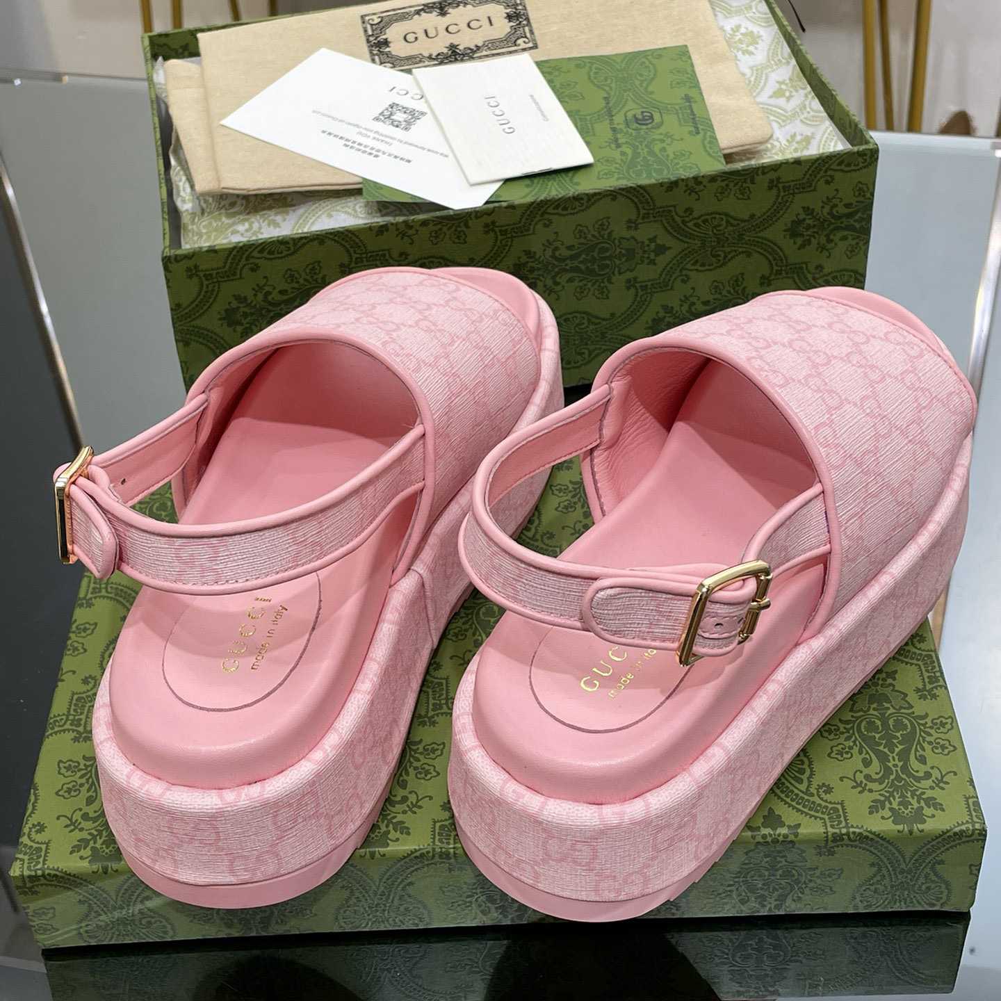 Gucci Women's Platform GG Sandal - PerfectKickZ