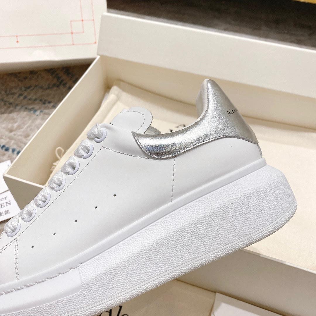 Alexander Mqueen Oversized Sneaker In White - PerfectKickZ