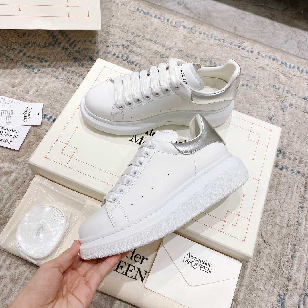 Alexander Mqueen Oversized Sneaker In White - PerfectKickZ