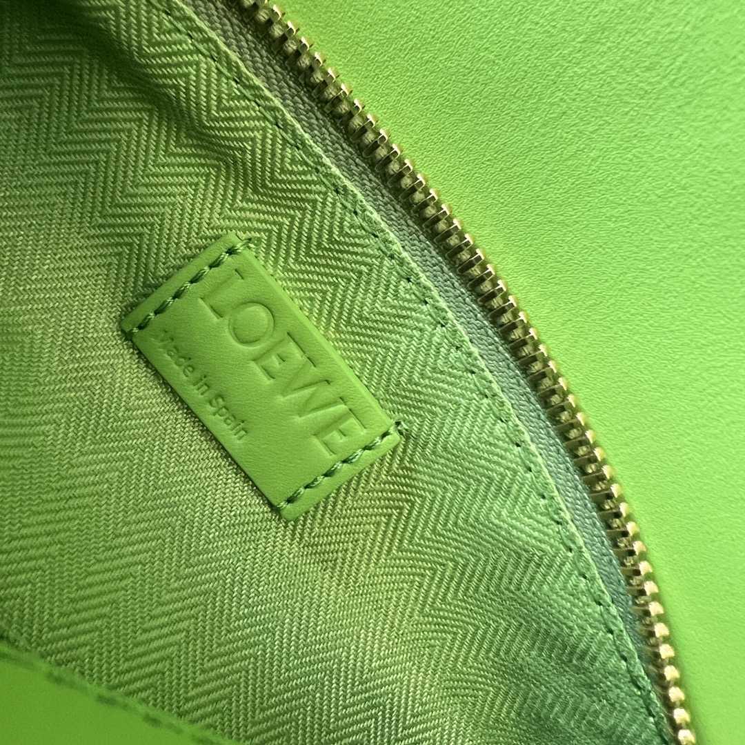Loewe Small Puzzle Edge Bag In Satin Calfskin - 
