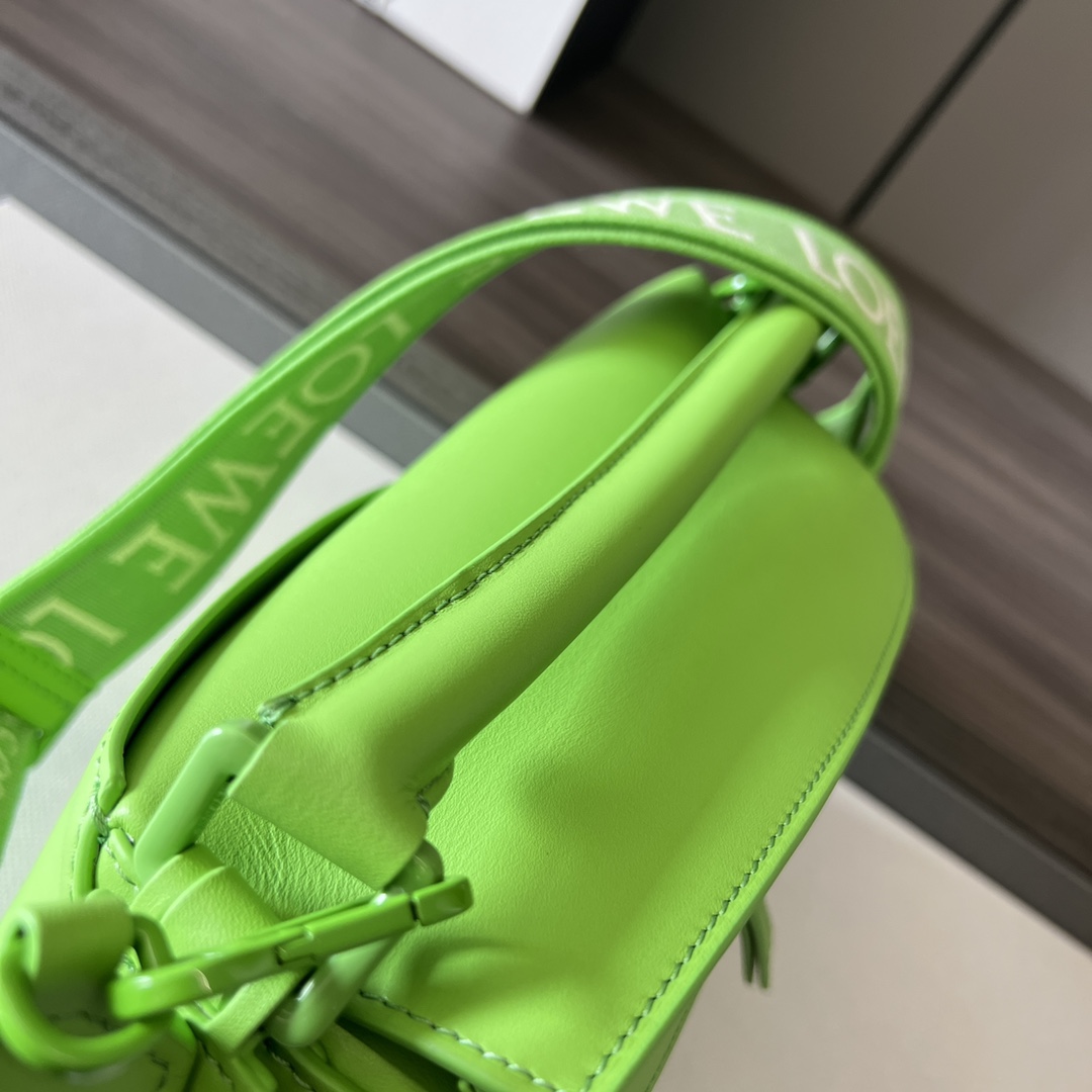 Loewe Small Puzzle Edge Bag In Satin Calfskin - 