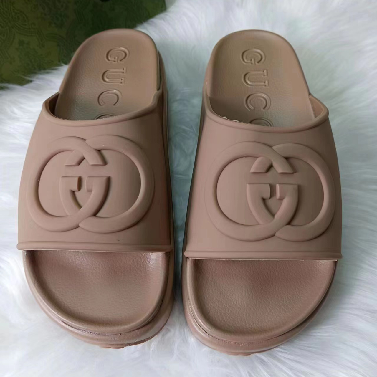 Gucci Interlocking G Slide Sandal  - 