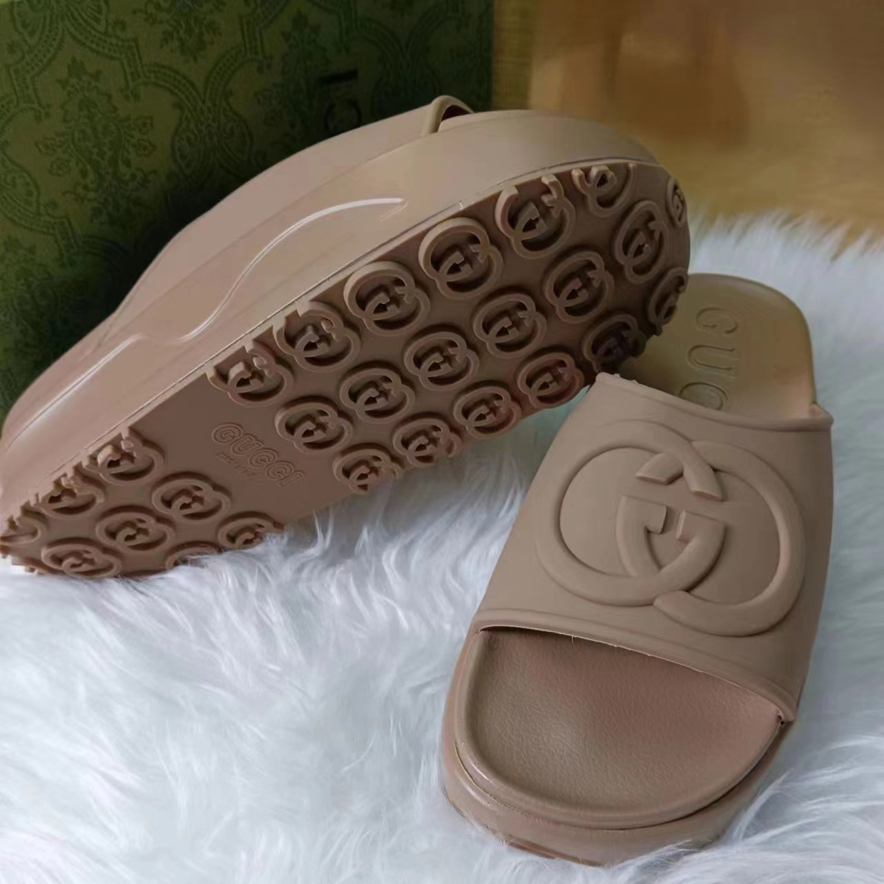Gucci Interlocking G Slide Sandal  - PerfectKickZ