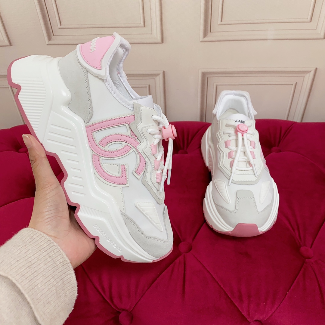 Dolce & Gabbana Daymaster Mixed Leather Runner Sneakers In White - PerfectKickZ