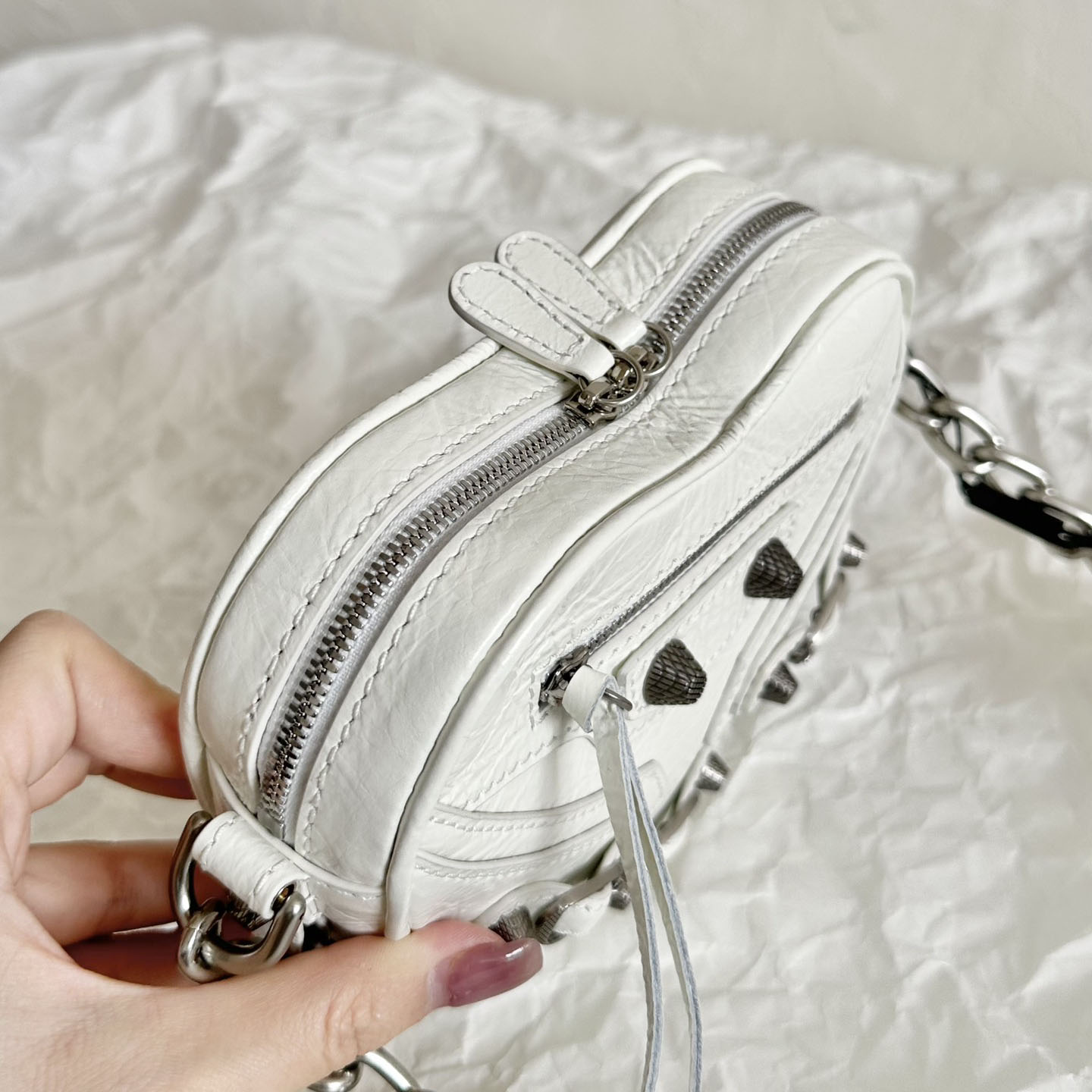 Balenciaga Le Cagole Heart Mini Bag In Optic White (16-12.7-4.5cm) - PerfectKickZ