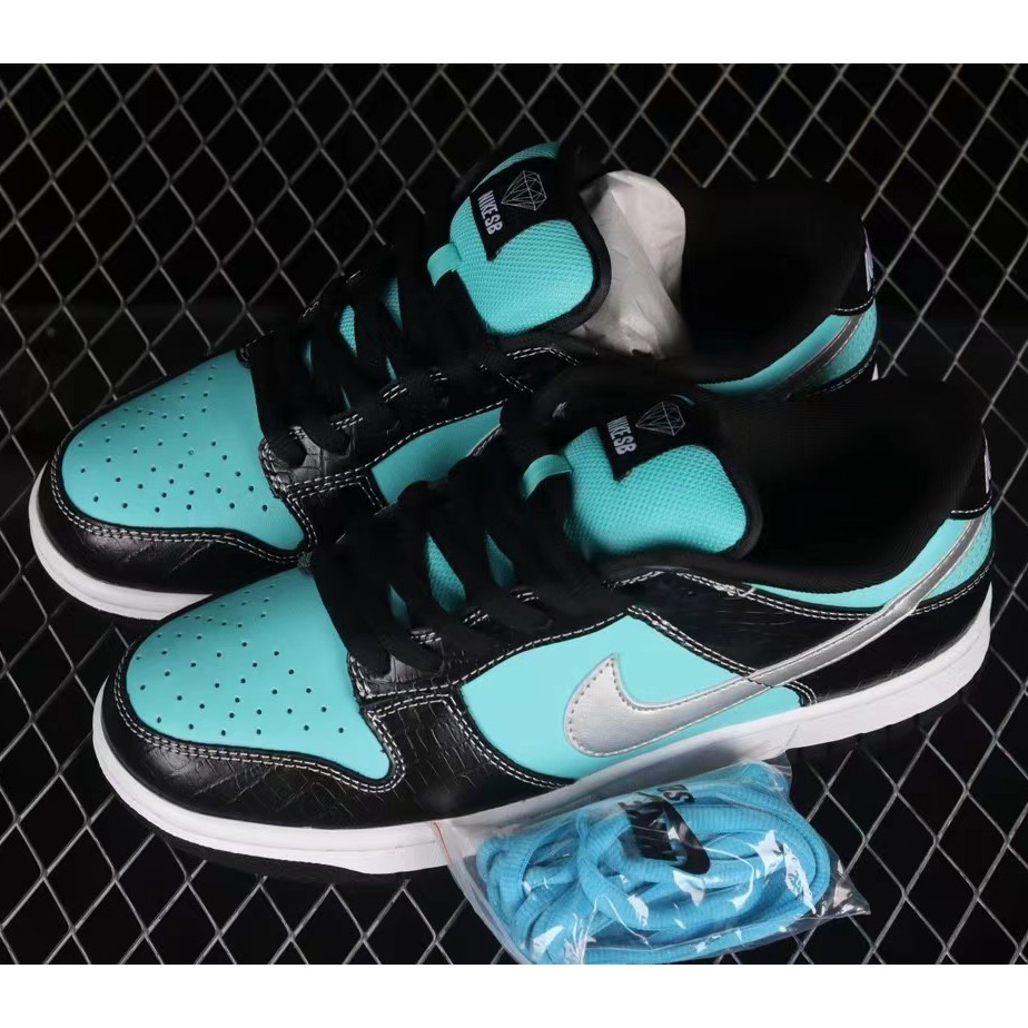 Nike Dunk SB Low Sneakers     304292-402 - PerfectKickZ