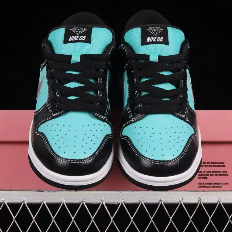 Nike Dunk SB Low Sneakers     304292-402 - PerfectKickZ