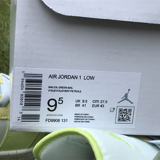 Air Jordan 1 Low Sneakers       - 