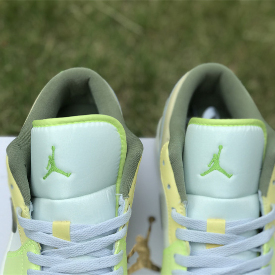 Air Jordan 1 Low Sneakers       - 