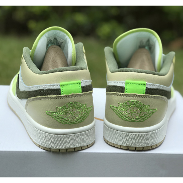 Air Jordan 1 Low Sneakers       - 
