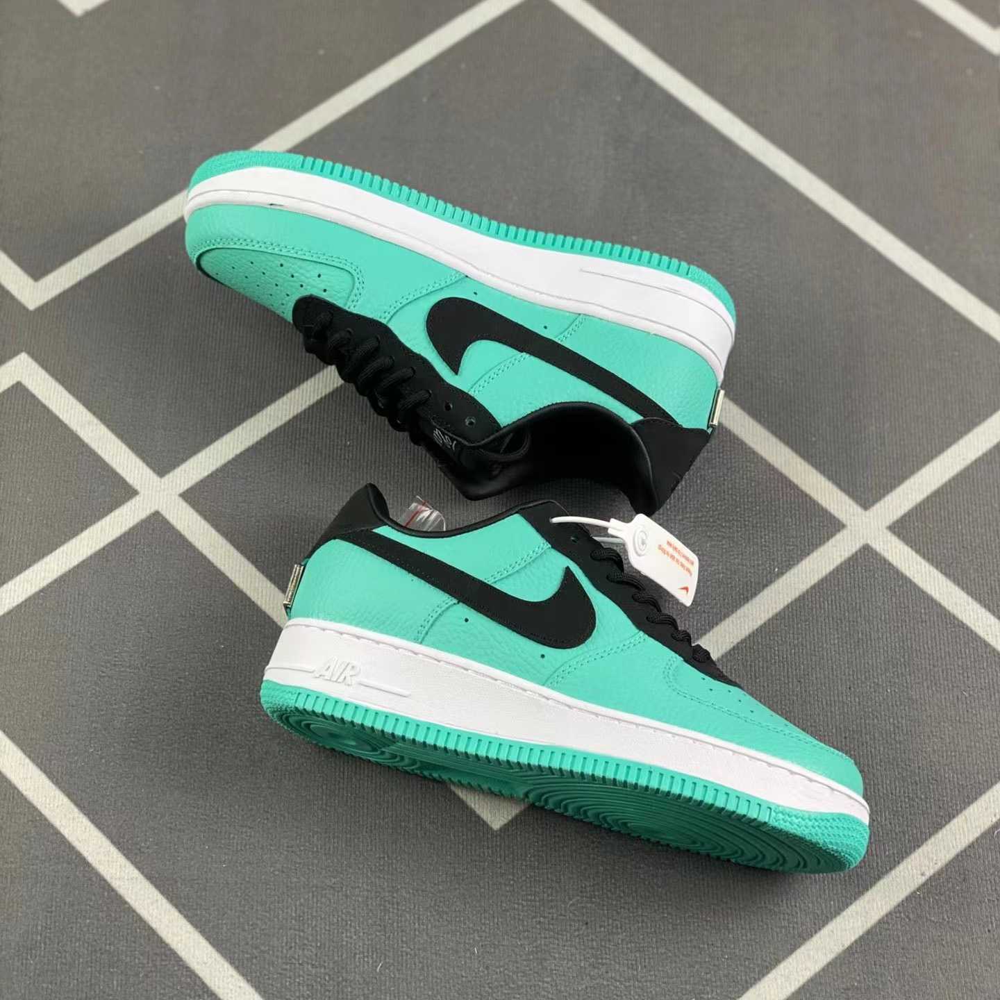 Nike Air Force 1 Low AF1 Sneaker          D58260302 - PerfectKickZ