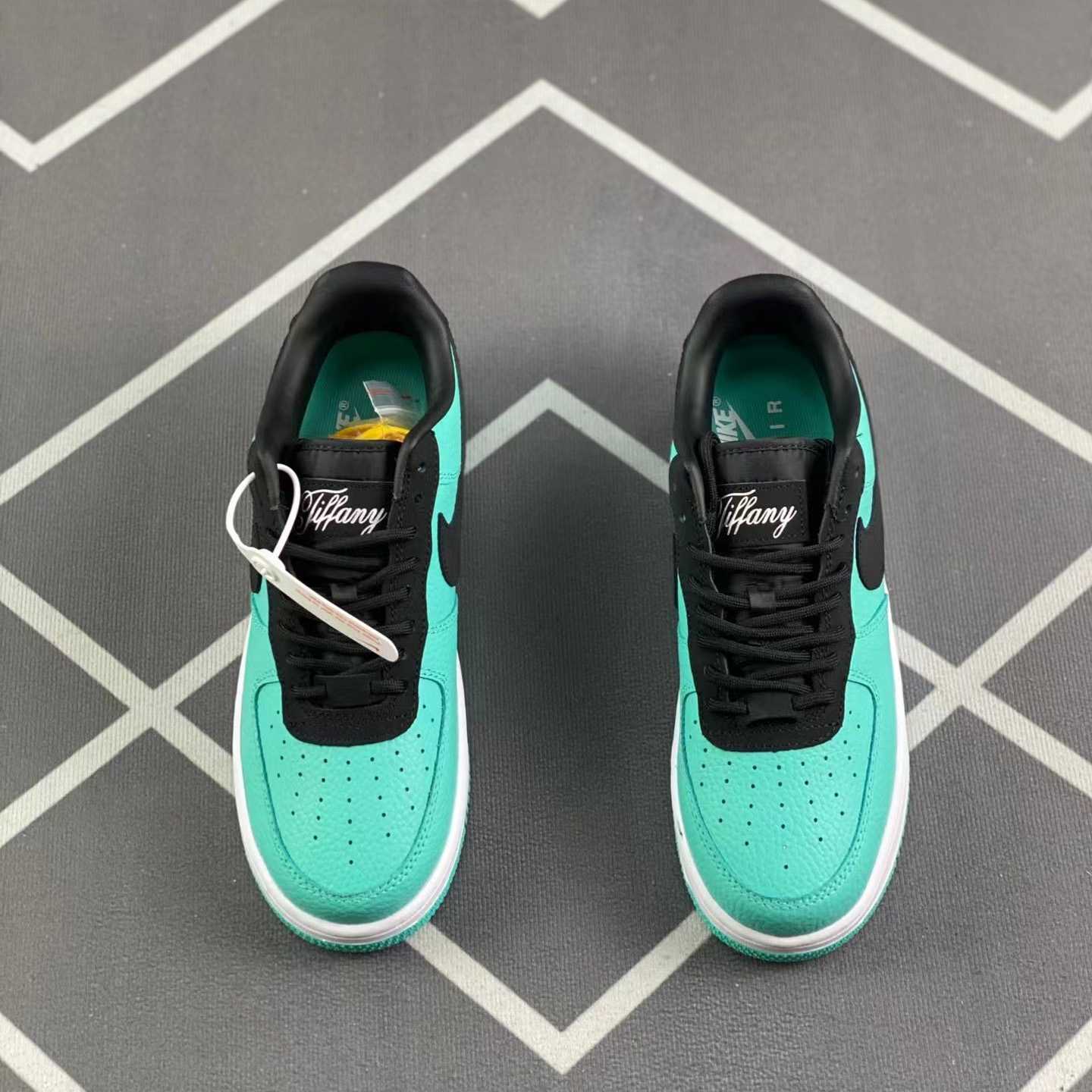 Nike Air Force 1 Low AF1 Sneaker          D58260302 - 