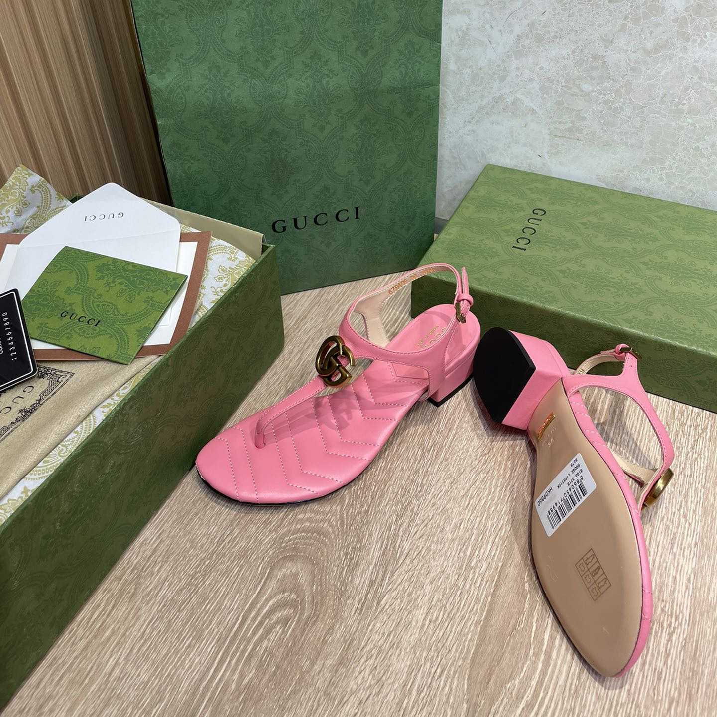 Gucci Women's Double G Sandal - PerfectKickZ