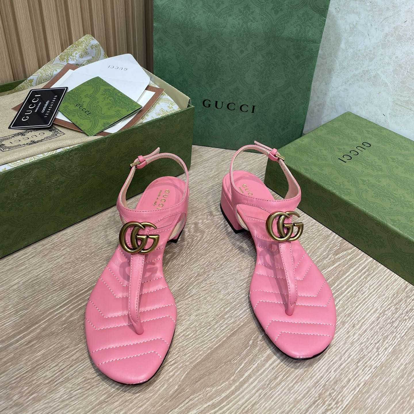 Gucci Women's Double G Sandal - PerfectKickZ
