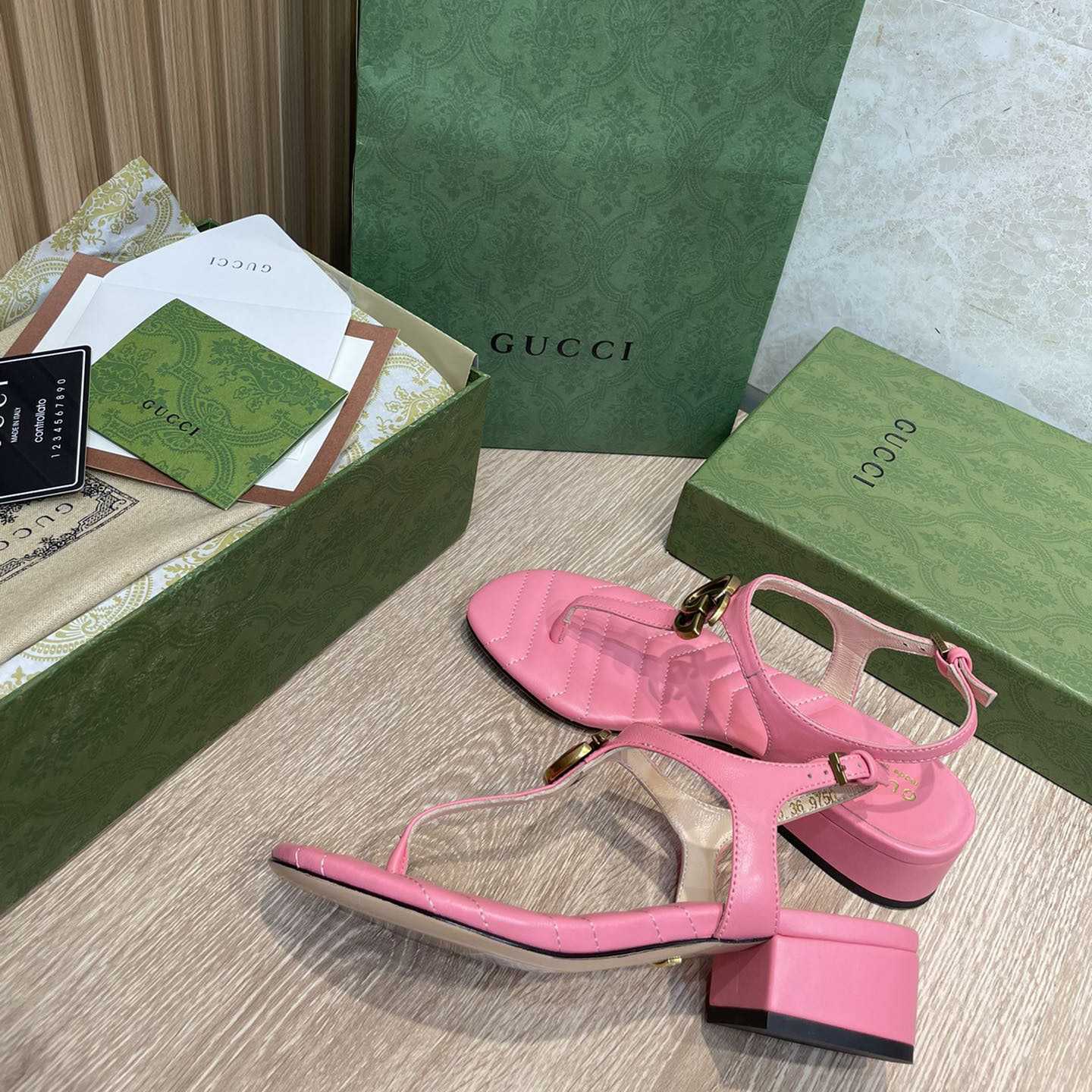 Gucci Women's Double G Sandal - PerfectKickZ