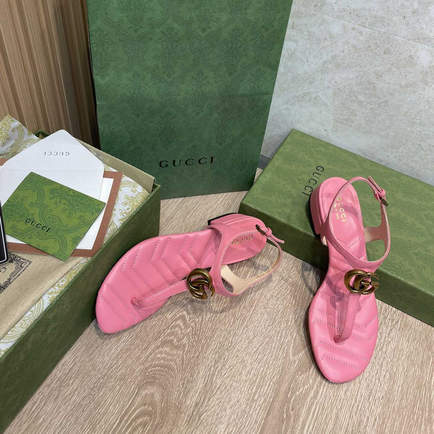 Gucci Women's Double G Sandal - PerfectKickZ