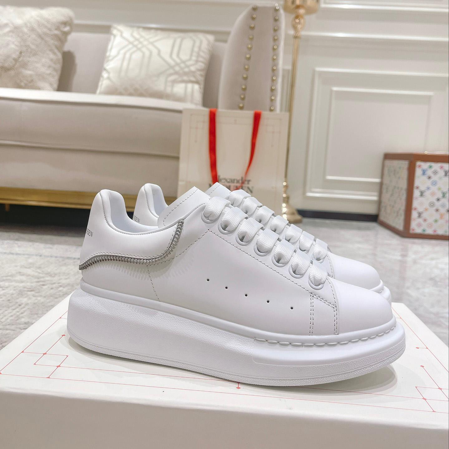 Alexander Mqueen Oversized Sneaker In White - PerfectKickZ