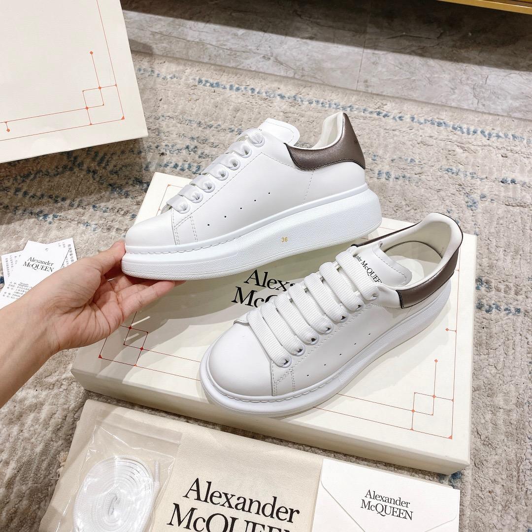 Alexander Mqueen Oversized Sneaker In White - PerfectKickZ