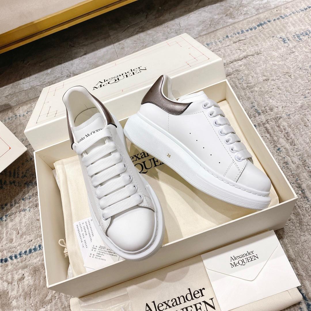 Alexander Mqueen Oversized Sneaker In White - PerfectKickZ