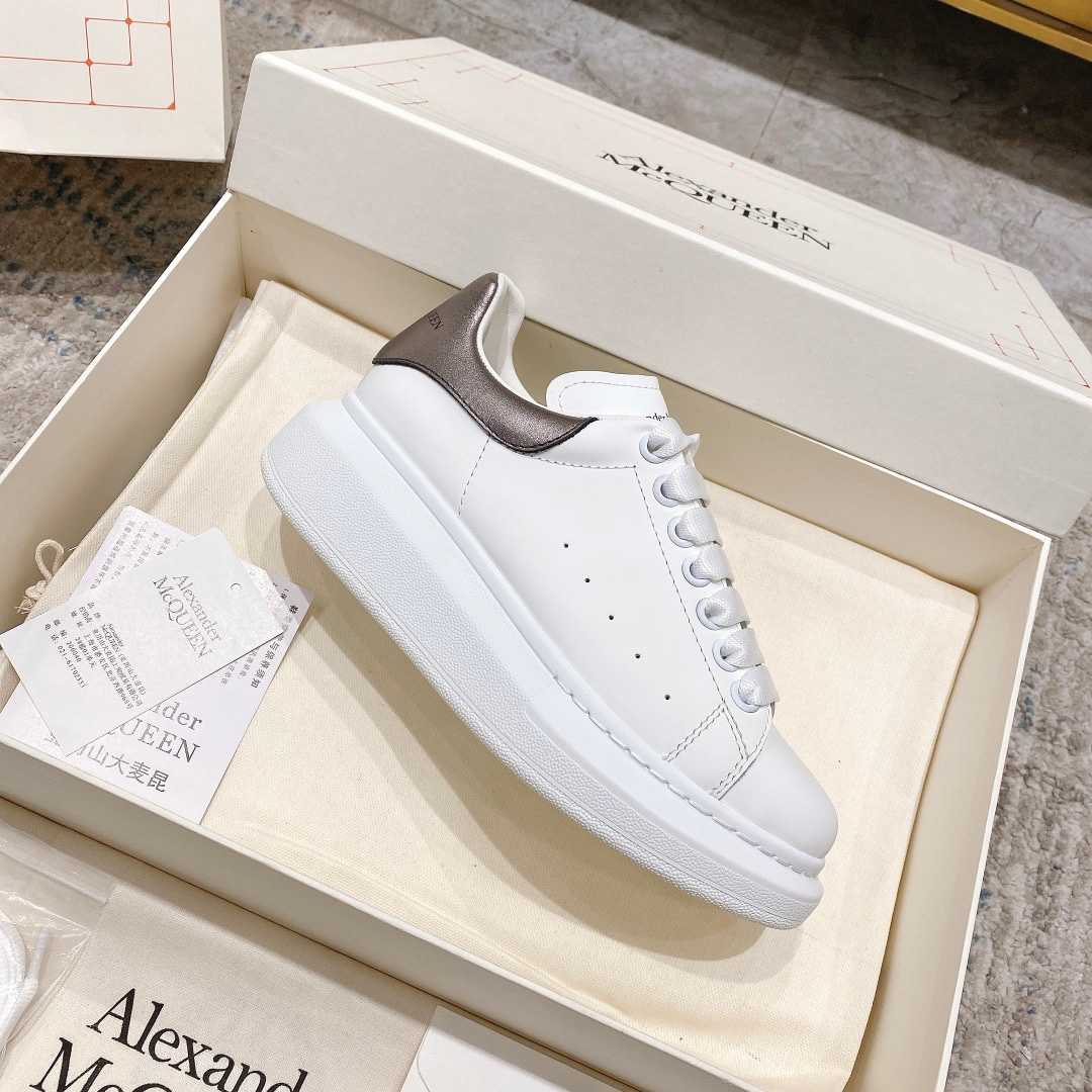 Alexander Mqueen Oversized Sneaker In White - PerfectKickZ