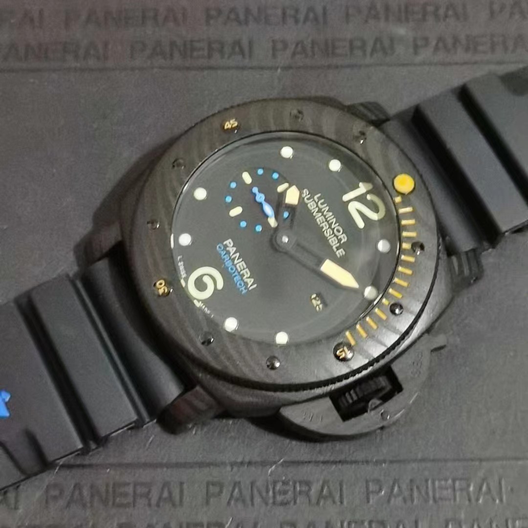 Panerai Submersible Carbotech™ - PerfectKickZ