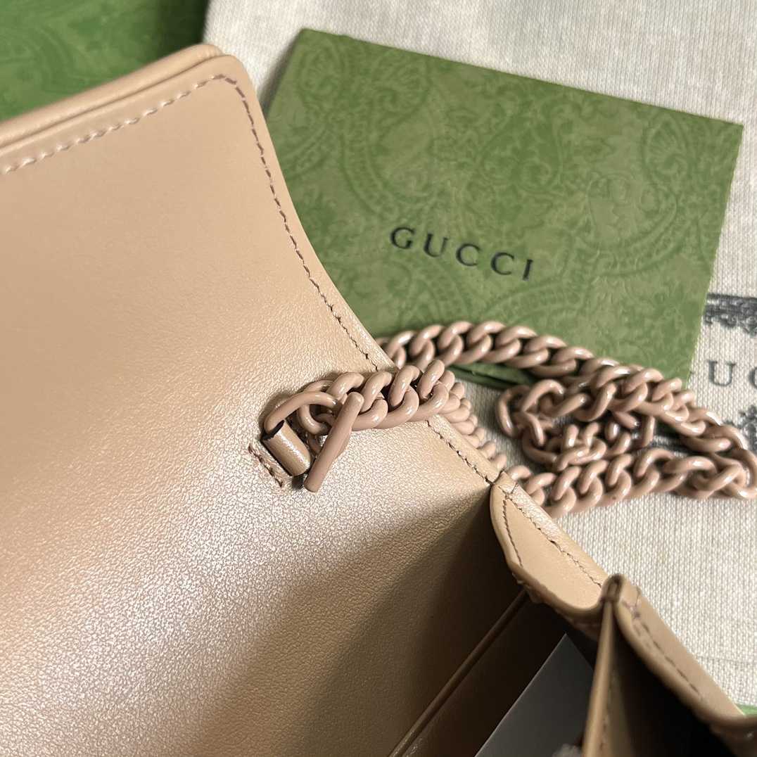 Gucci GG Marmont Matelassé Mini Bag(20-13-6cm)   - PerfectKickZ