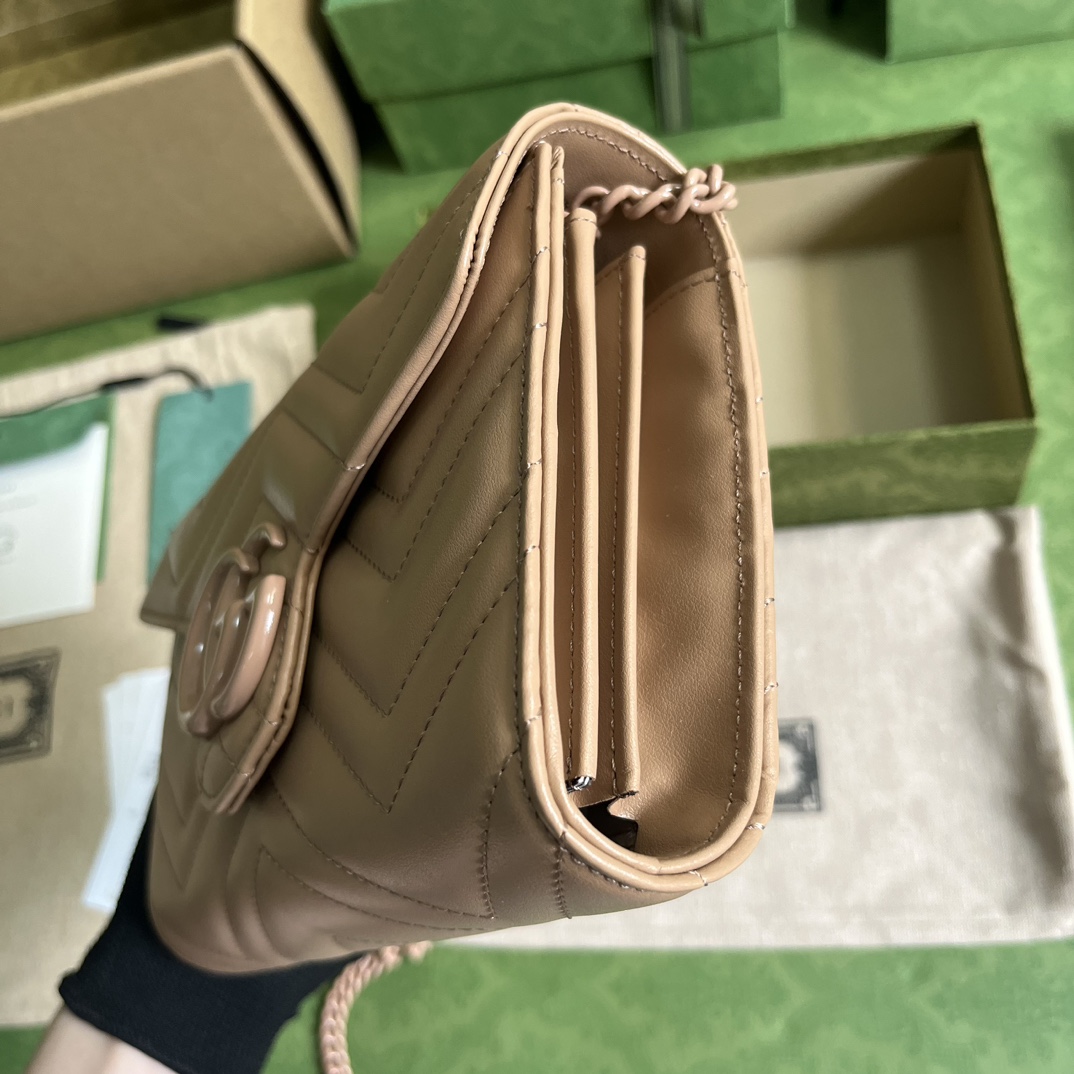 Gucci GG Marmont Matelassé Mini Bag(20-13-6cm)   - PerfectKickZ