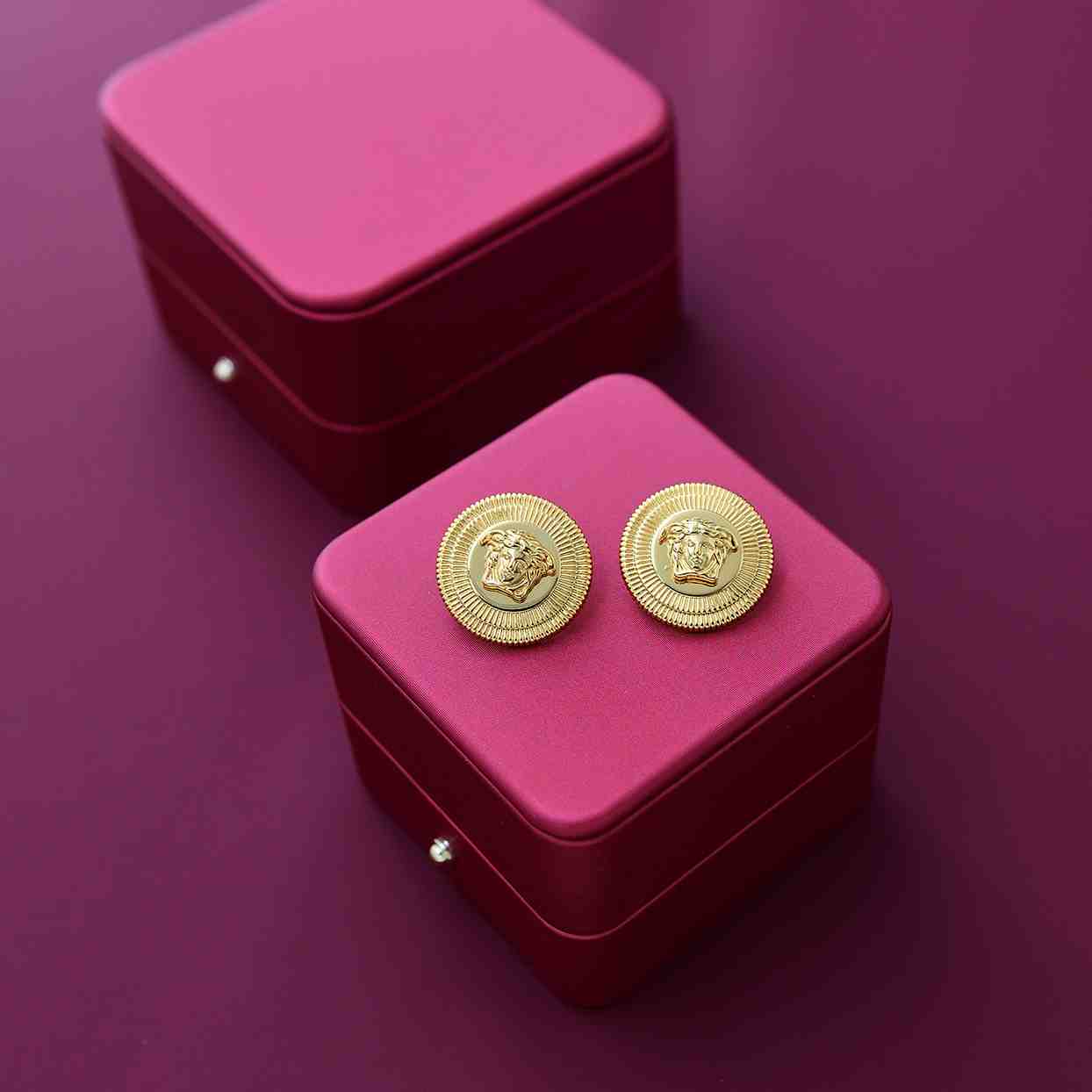 Versace Medusa Earrings - PerfectKickZ