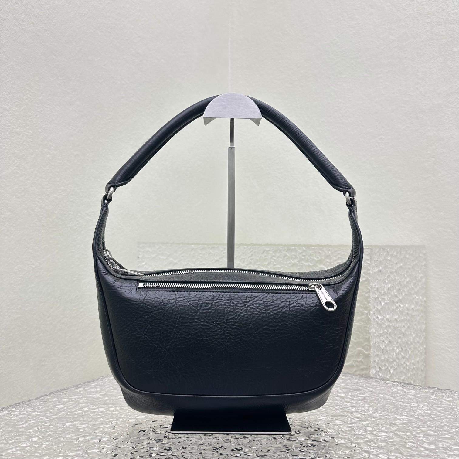 Balenciaga Raver Medium Bag With Handle In Black - 