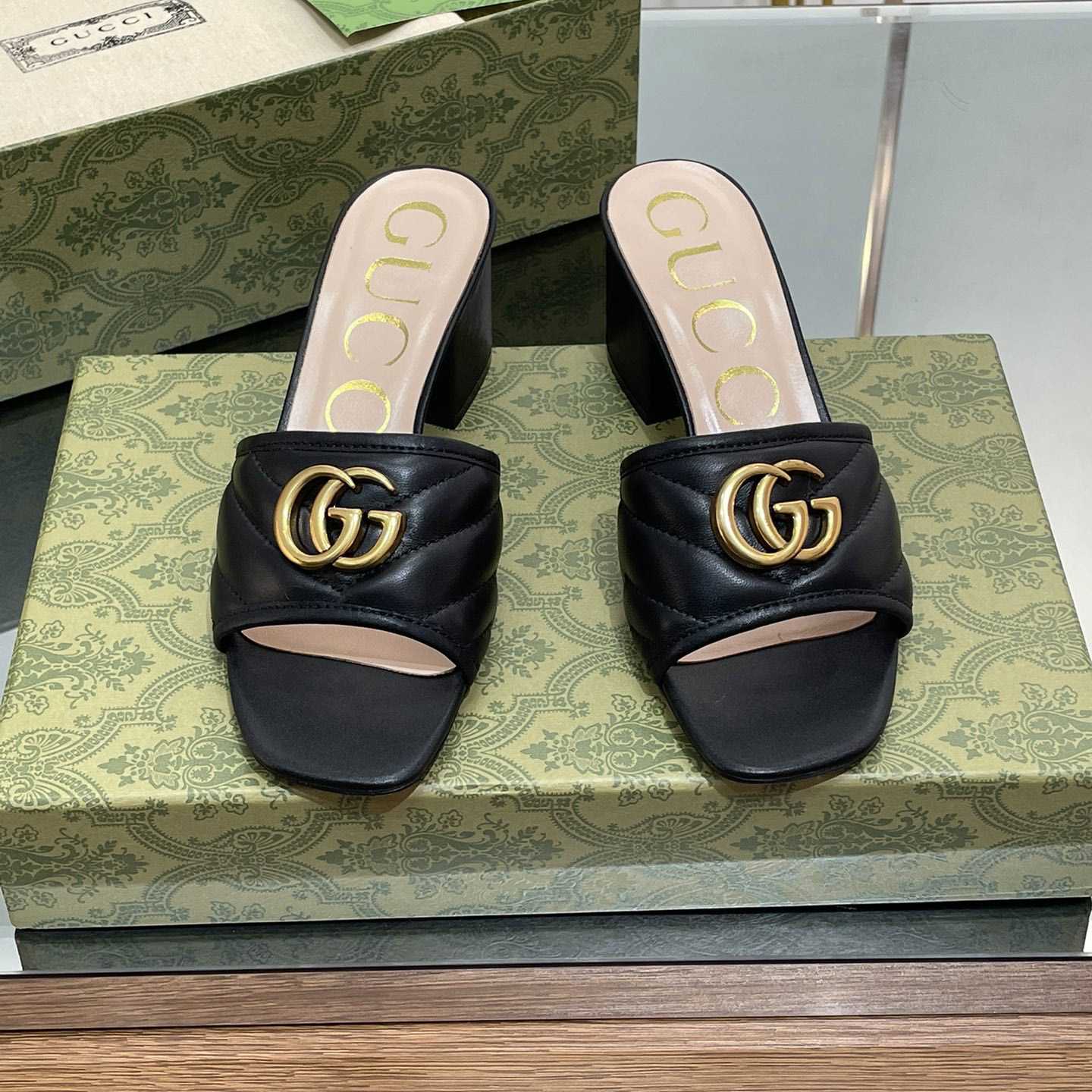 Gucci Women's Double G Slide Sandal - PerfectKickZ