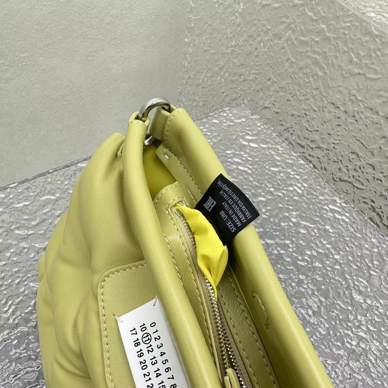 Maison Margiela Glam Slam Classique Medium Shoulder Bag(30-22-10cm) - PerfectKickZ