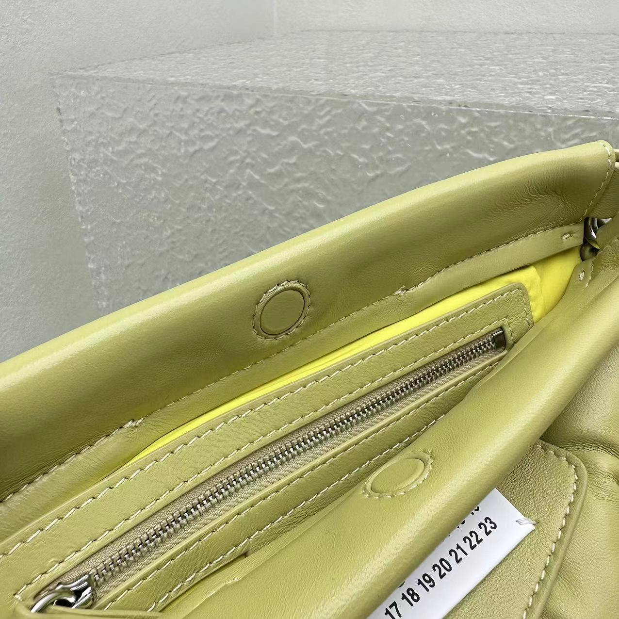Maison Margiela Glam Slam Classique Medium Shoulder Bag(30-22-10cm) - PerfectKickZ