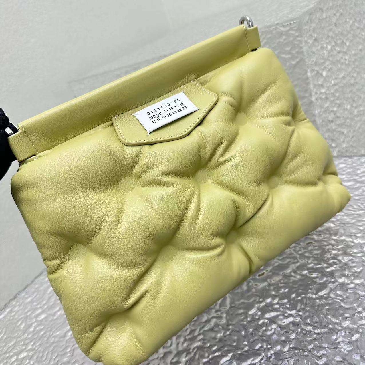 Maison Margiela Glam Slam Classique Medium Shoulder Bag(30-22-10cm) - 