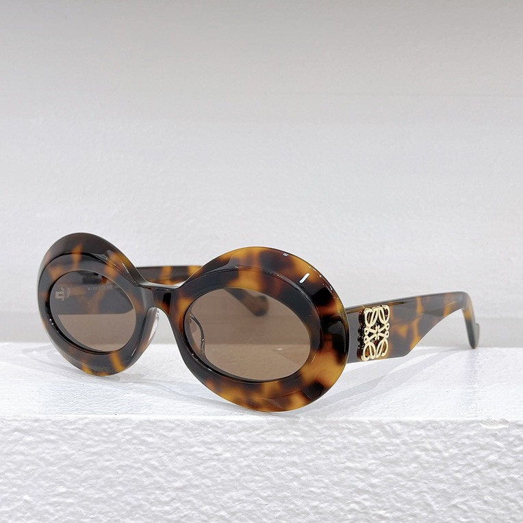 Loewe Oversized Oval Sunglasses In Acetate  LW40091 - PerfectKickZ