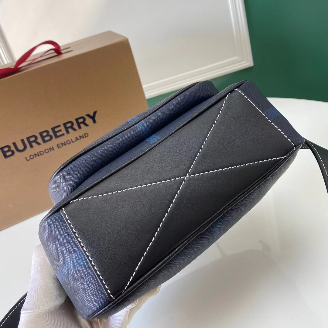 Burberry Exaggerated Check Paddy Bag - PerfectKickZ