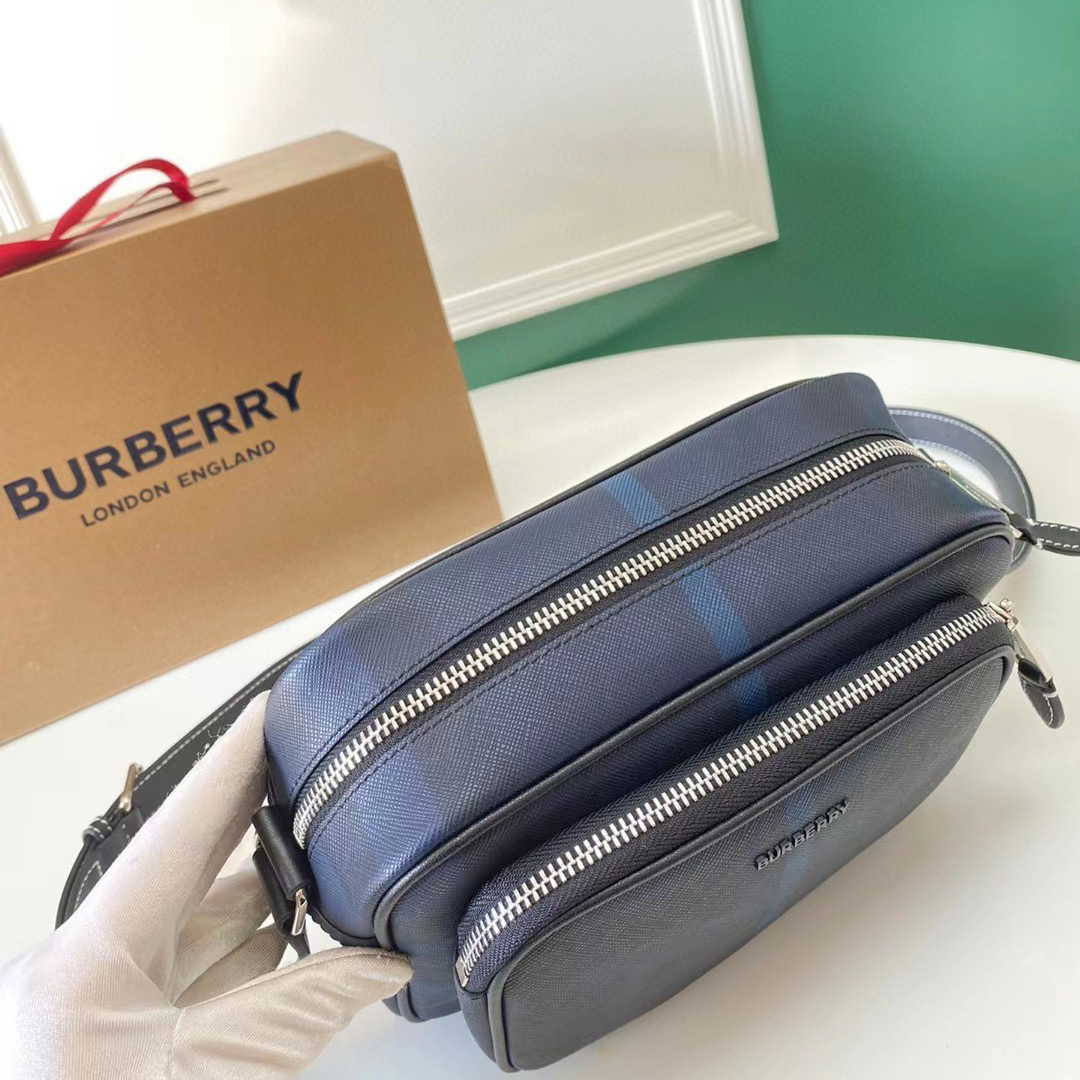 Burberry Exaggerated Check Paddy Bag - PerfectKickZ