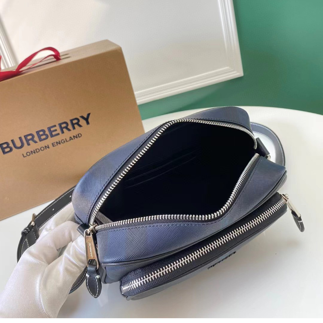 Burberry Exaggerated Check Paddy Bag - PerfectKickZ