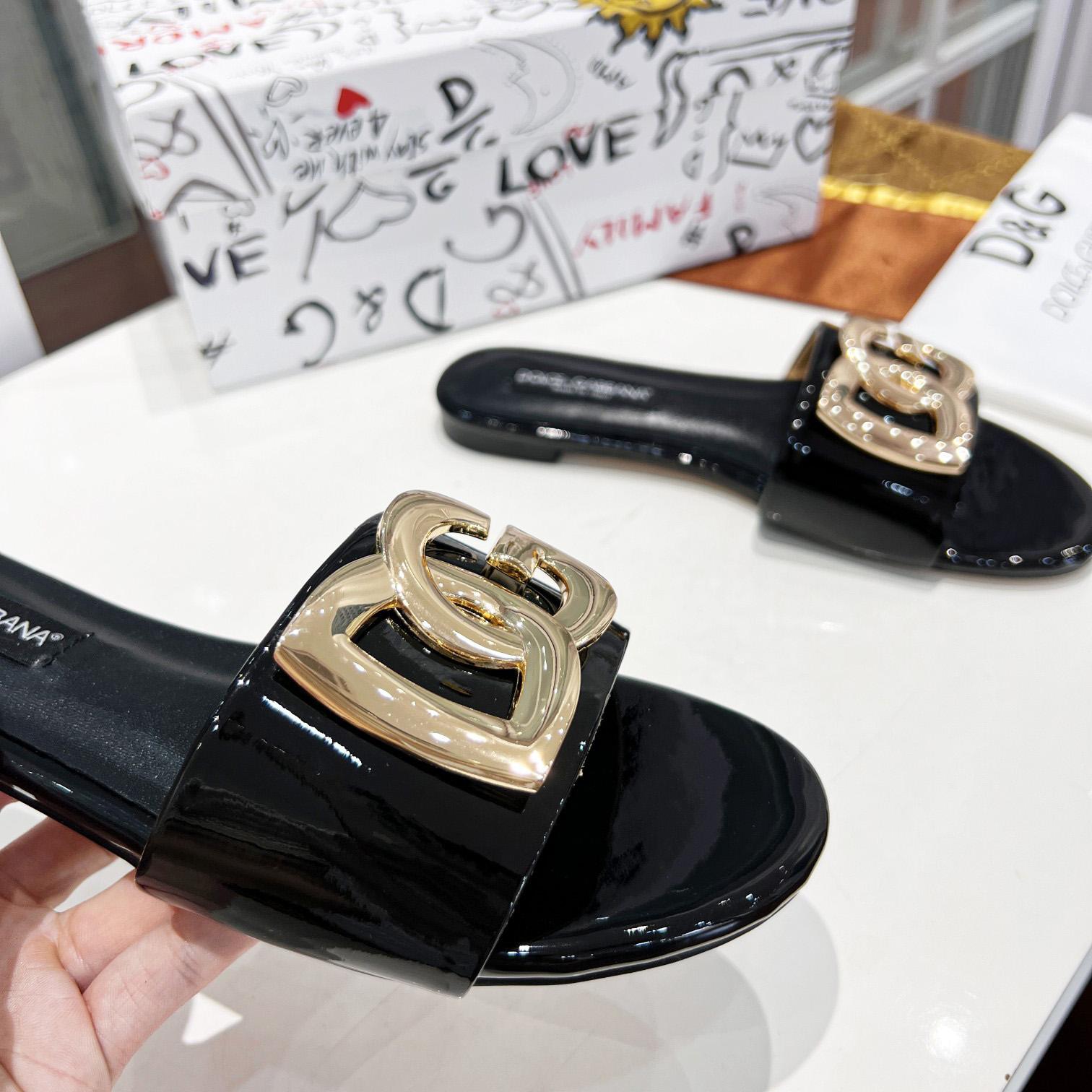 Dolce & Gabbana Polished Calfskin Sliders With DG Logo - PerfectKickZ