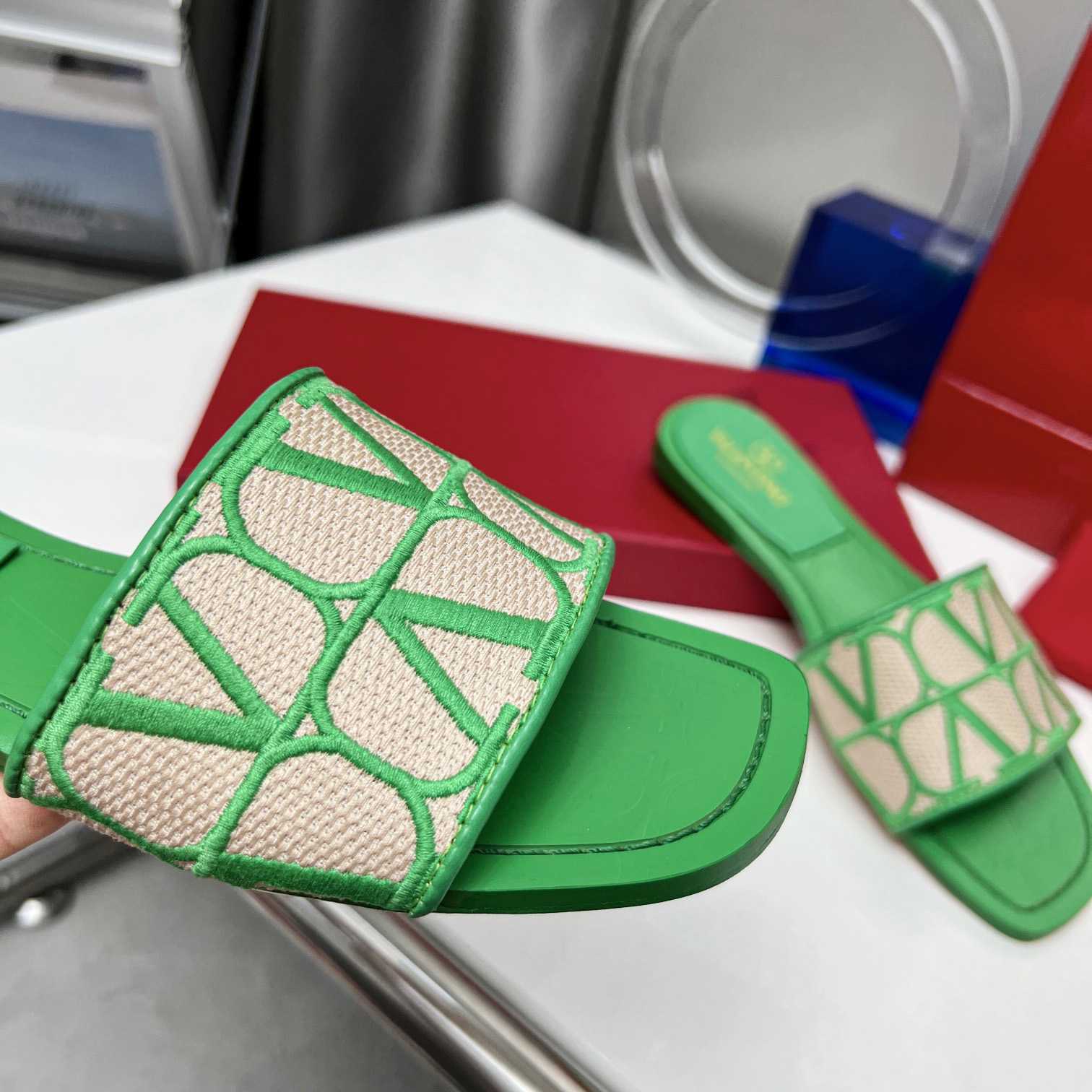 Valenti Toile Iconographe Slide Sandal  - PerfectKickZ