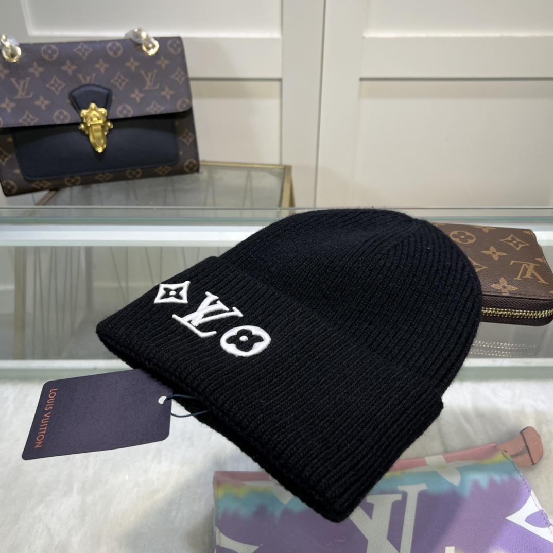 Louis Vuitton LV Headline Beanie    M77872 - PerfectKickZ