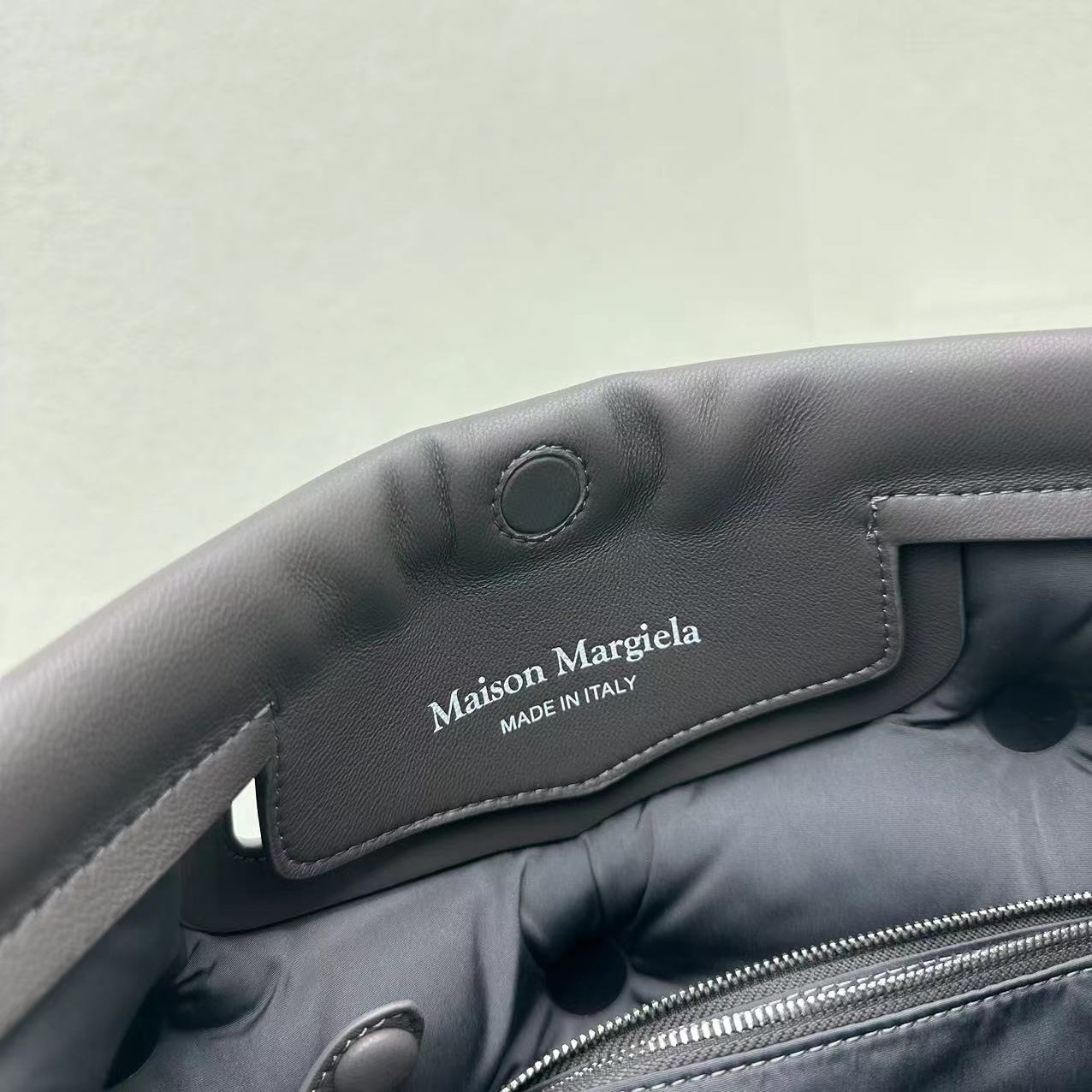 Maison Margiela Glam Slam Classique Medium Shoulder Bag(39-40-18-6cm) - PerfectKickZ