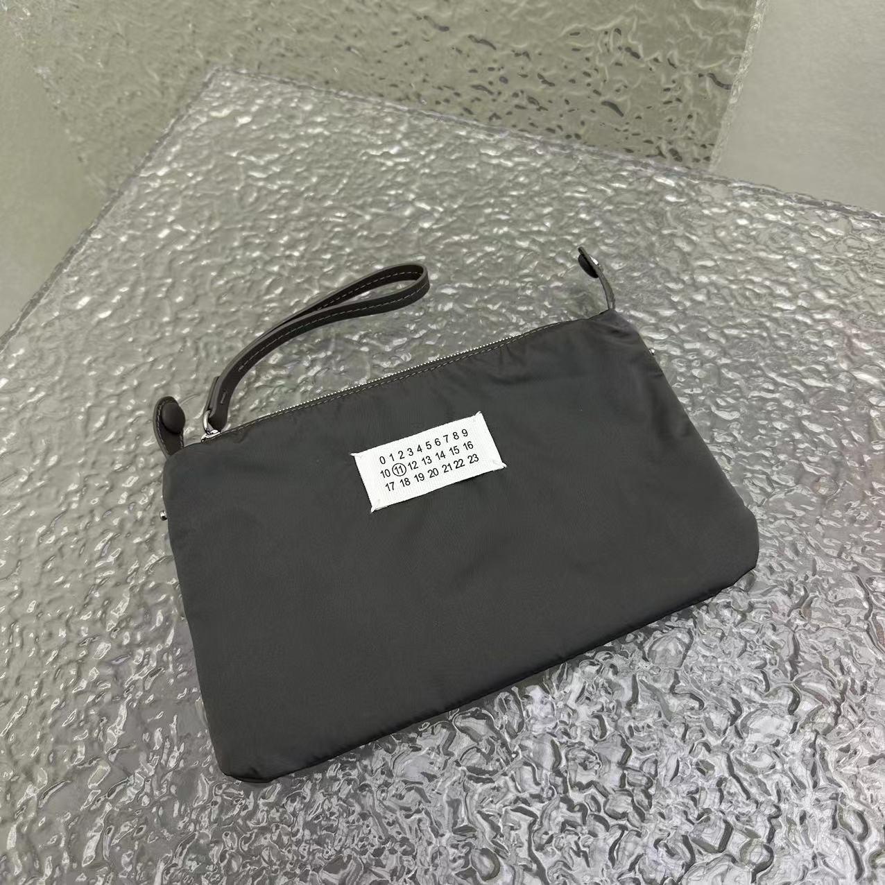 Maison Margiela Glam Slam Classique Medium Shoulder Bag(39-40-18-6cm) - PerfectKickZ