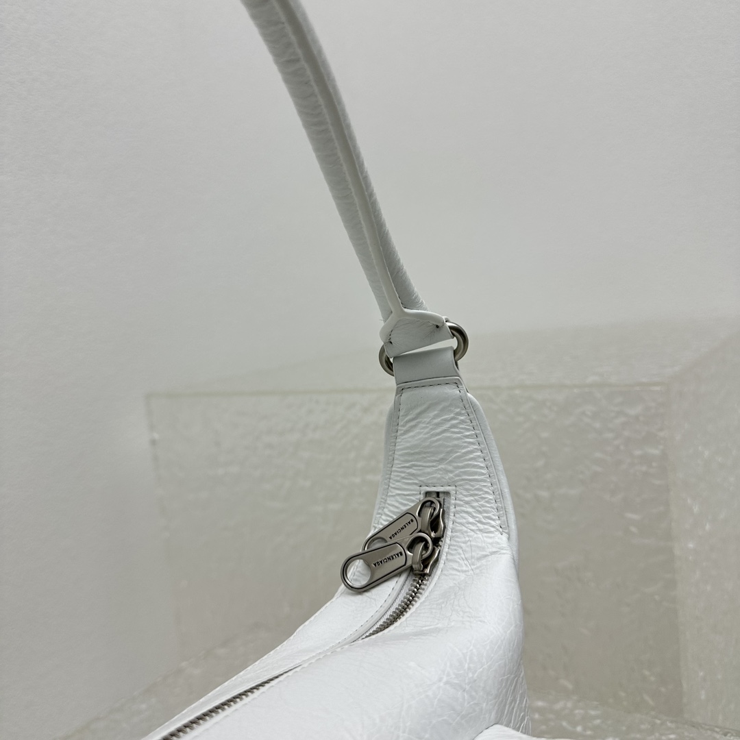 Balenciaga Raver Medium Bag With Handle In White - PerfectKickZ