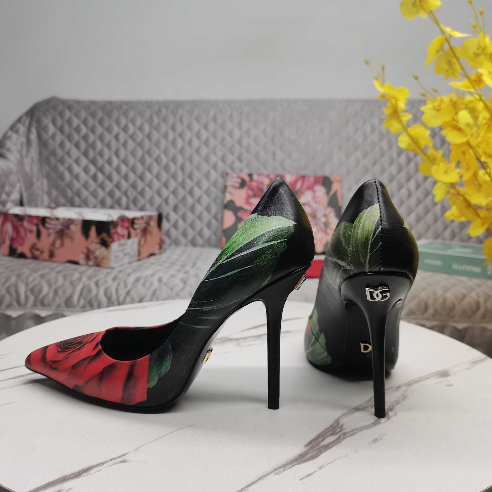 Dolce & Gabbana Rose-print Jersey Pumps - PerfectKickZ