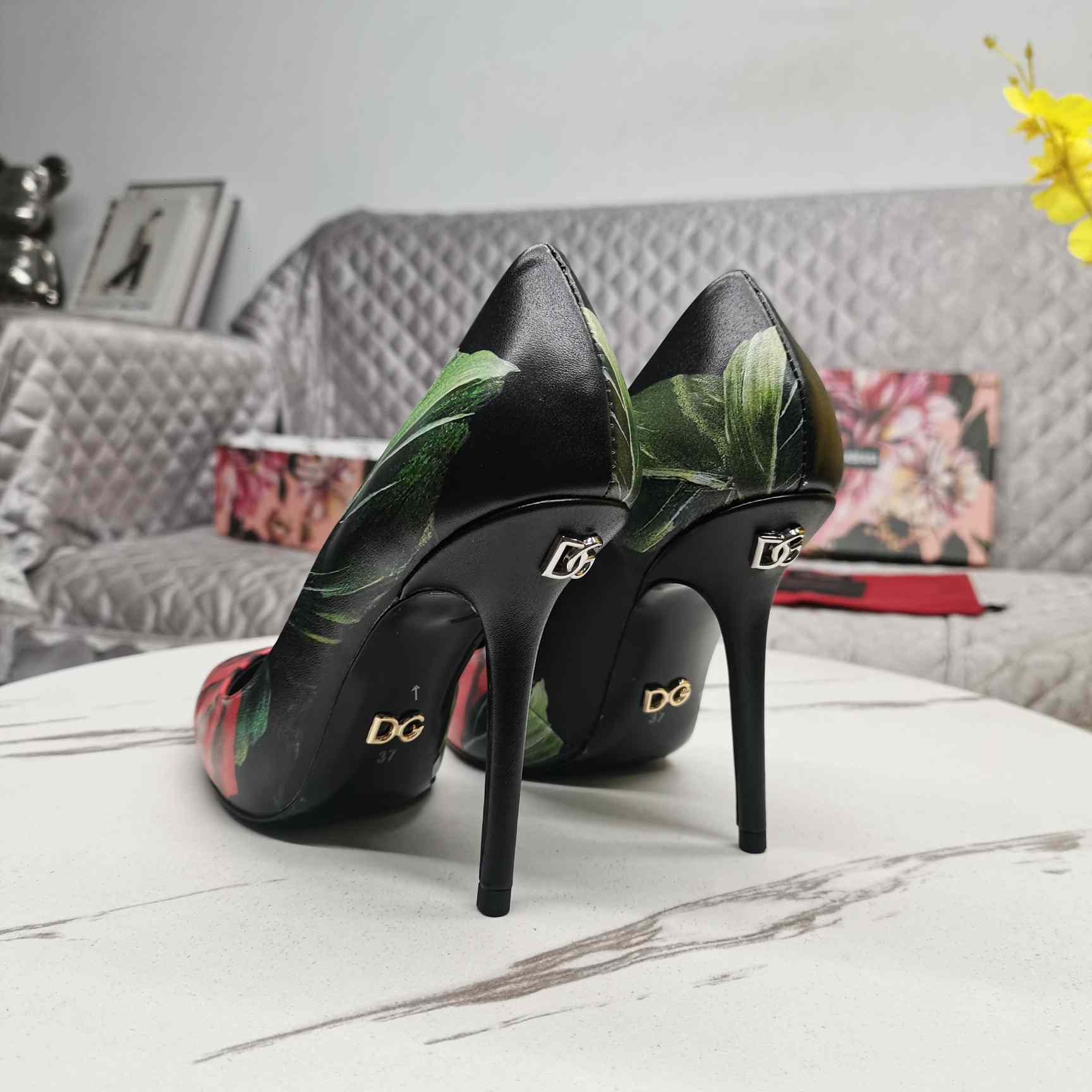 Dolce & Gabbana Rose-print Jersey Pumps - PerfectKickZ